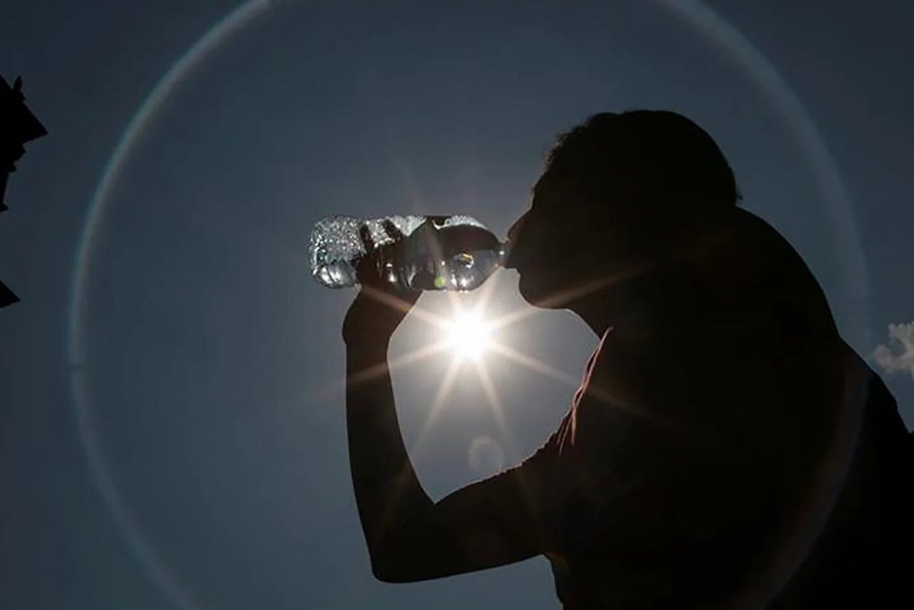Calor inusual se instala en Iquique y marcará el cierre de febrero