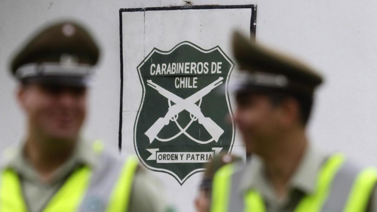 Carabineros abre proceso laboral