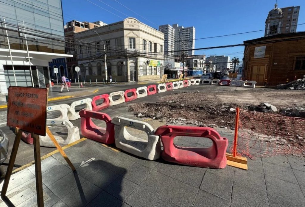 Inician renovación de colector en calle San Martín: tramo estará cerrado por un mes