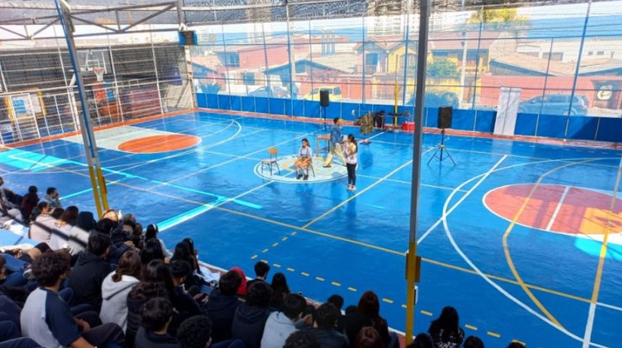 Abren convocatoria en Tarapacá para programa que lleva teatro a colegios