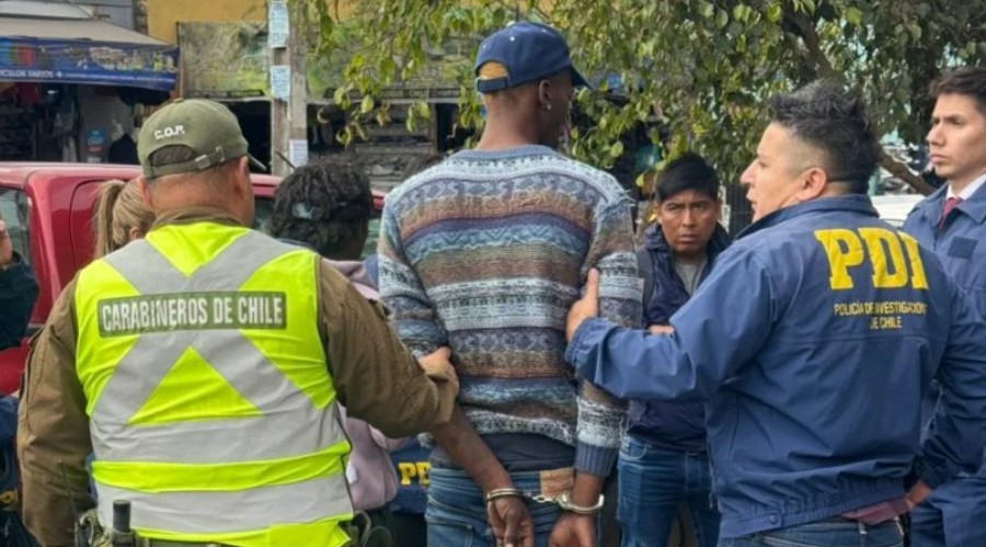 Detienen a dos personas en Iquique tras ser sorprendidas cometiendo hurto y receptación
