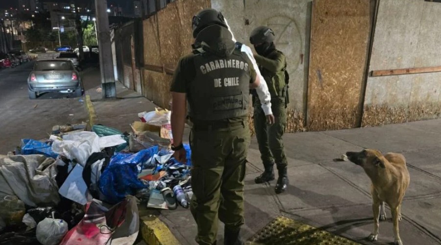 Ocho detenidos dejan fiscalizaciones nocturnas de Carabineros en el centro de Iquique