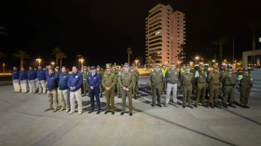 Operativo conjunto de Carabineros y PDI deja 13 detenidos en Tarapacá