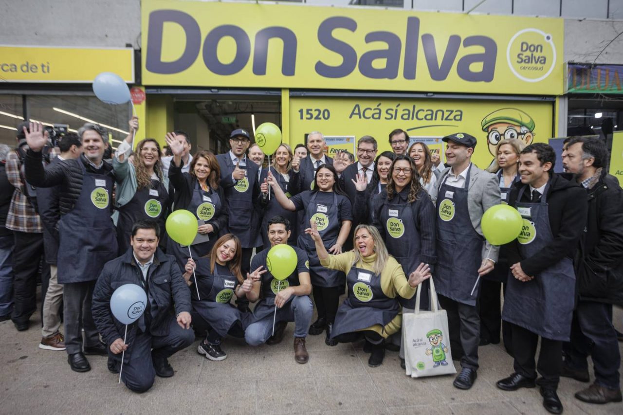 inaguración-don-salva.jpg__1440x2000_q70_subsampling-2