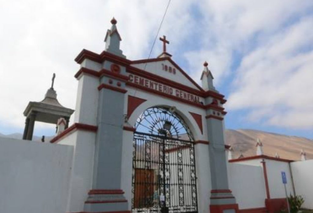 Cementerios de Iquique y Alto Hospicio tendrán horarios especiales por Todos los Santos