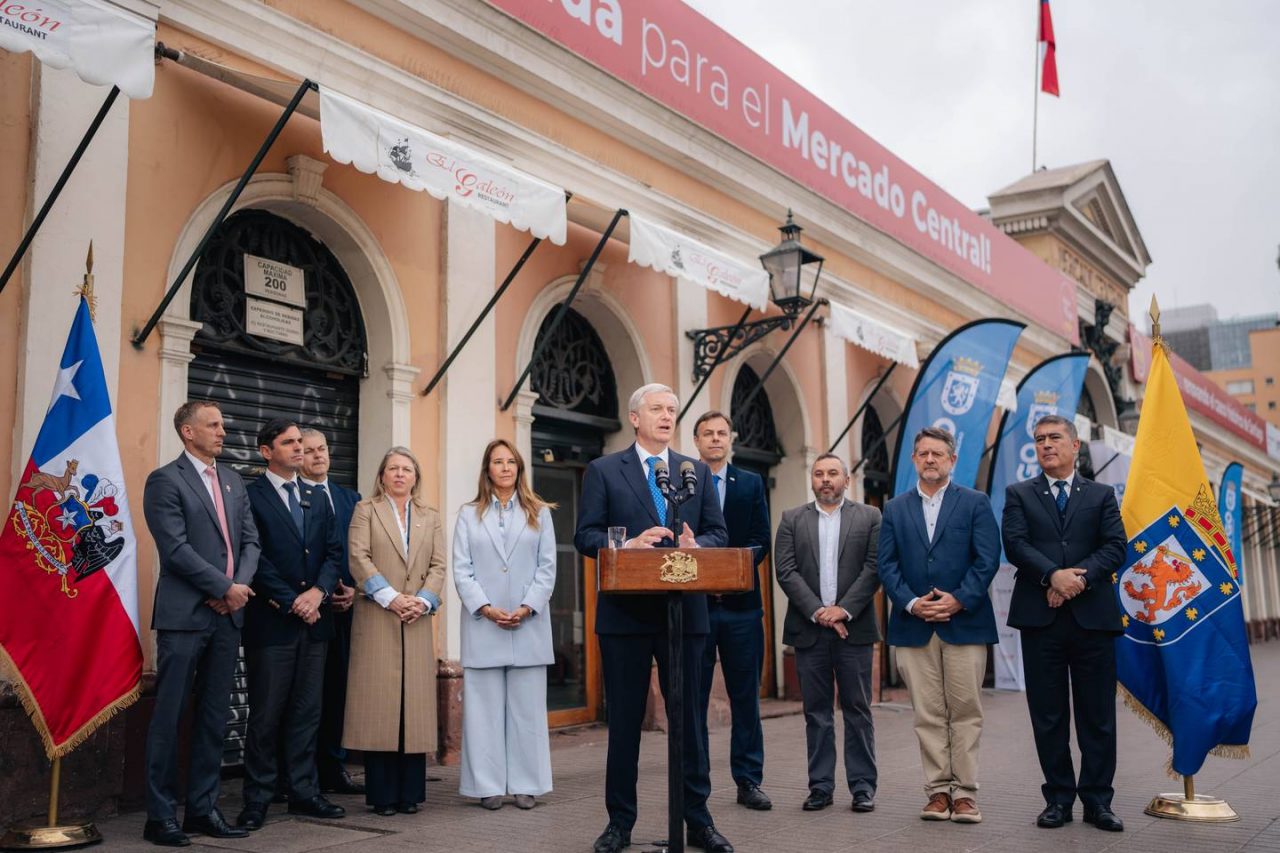RECUPERACION_DE_BARRIOS.jpg__1440x2000_q70_subsampling-2
